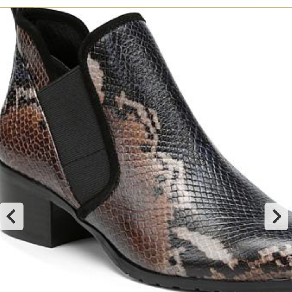 NEW Donald Pilner DYLA bootie